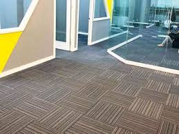 Thảm ghép miếng thường có hình vuông 